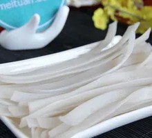 Thick Rice Noodles