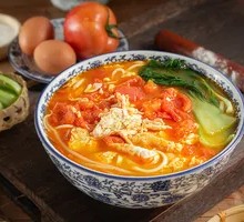 Tomato and Egg Noodle Soup