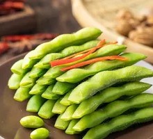 Stir-fried Chicken Neck with Edamame