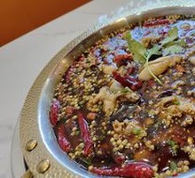 招牌牛蛙火锅