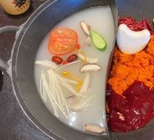 Gaga Three Fresh Hot Pot