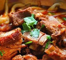 Stewed Pork Ribs in Iron Pot