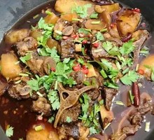 Steak and Oxtail Pot