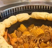 Stewed Pork Ribs in Iron Pot
