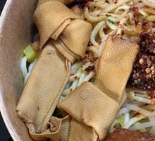 两个卤豆皮