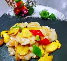 Yunnan Chanterelle Mushroom Stir-Fried with Pounded Shrimp