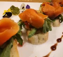 Smoked Salmon Salad