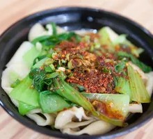 Oil-Poured Noodles