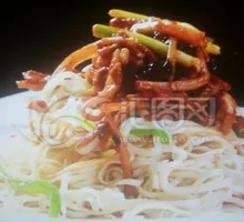 Fish-Flavored Shredded Pork Noodles