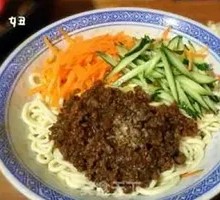 Zhajiangmian