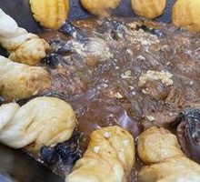 Stewed Fish in Iron Pot