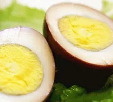 Braised flatbread with seasoned egg