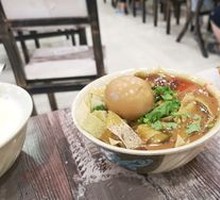 Fried Rice Noodles with Crispy Tofu