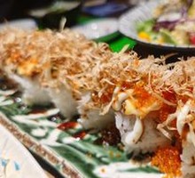 Avocado Salmon Sushi