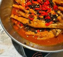 Preserved Vegetable Chicken Feet