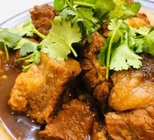 Grandma Hui's Braised Beef