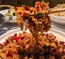 Stir-fried Beef Chestnut Oil with Duck Tendon
