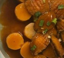 Braised Abalone with Small Potatoes