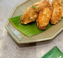 Signature Fried Chicken Wings