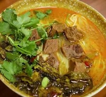 Sour Cabbage Beef Noodles