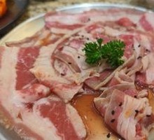 Fruit-flavored Beef with Fat and Lean