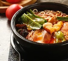 Spicy Crossing-the-Bridge Rice Noodles