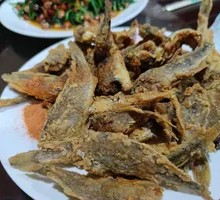 Crispy Fried Small Fish
