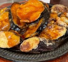 Sautéed Shrimp-stuffed Eggplant on Iron Plate