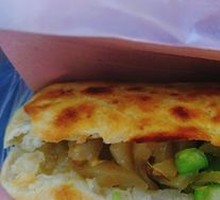 Braised Pork with Flatbread