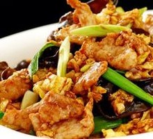 Sour Stir-Fried Egg with Wood Ear Mushrooms