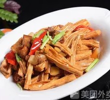 Fermented Bamboo Shoots with Braised Pork Rice