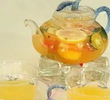 Fresh Fruit Tea