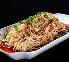 Beef Tendon Noodles with Cold Noodles