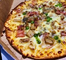 Wagyu Cheese Mushroom Pizza