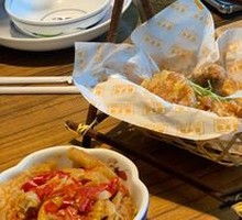 Egg Yolk Chicken Wings
