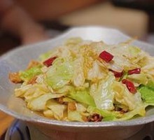 Spicy Stir-Fried Shredded Cabbage