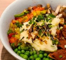 Beef and Mashed Potato Steamed Rice