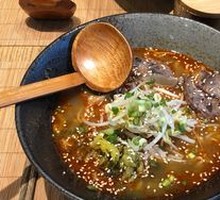 Sour Cabbage Spicy Beef Noodles