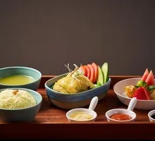 Hainanese Chicken Rice