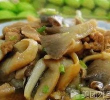 Bamboo Mushroom Stir-Fry with Pork