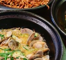 Enoki Mushroom with Clams