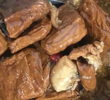 Braised Pork with Tofu Skin