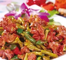 Sour Pickled Beans with Chicken Gizzard