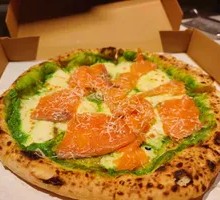 Smoked Salmon Pizza