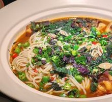 Spicy Fish Head with Rice Noodles