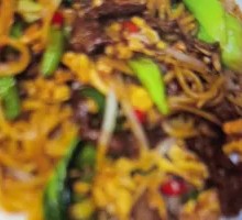 Green Pepper Beef Egg Fried Noodles