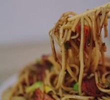 Pan-Fried Beef Noodles