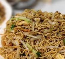 Stir-Fried Instant Noodles on Iron Plate