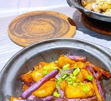 Dry-Baked Golden Needle Mushrooms with Clams