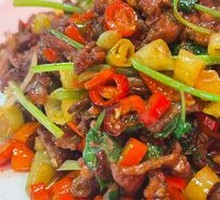 Stir-Fried Beef with Yellow Onion